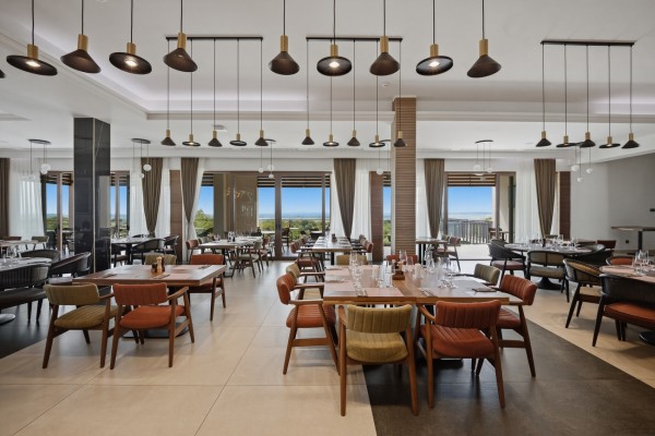 Hotel & Winery Dve Kule